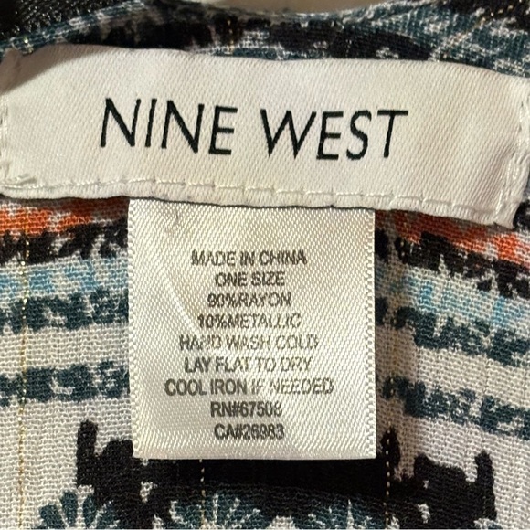 Nine West- Floral Coverup - Picture 3 of 4